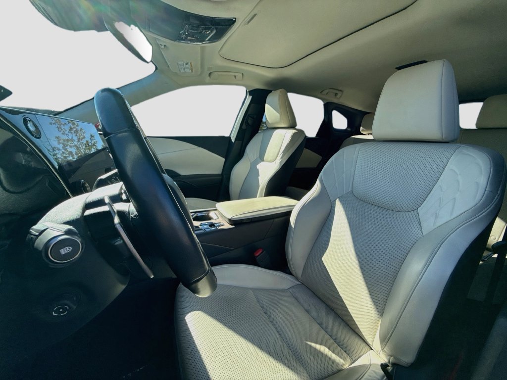 Used 2024 Lexus RX 350h w/ Accessory Package (P1) AWD/4WD image 9