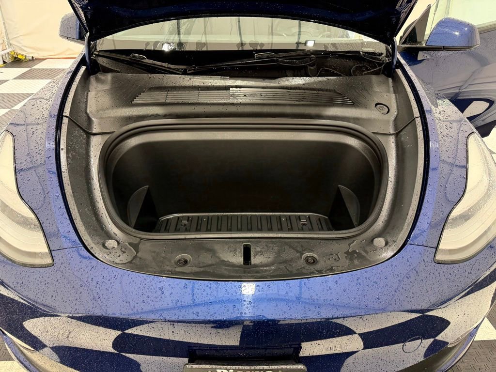 Used 2021 Tesla Model Y 2WD image 9