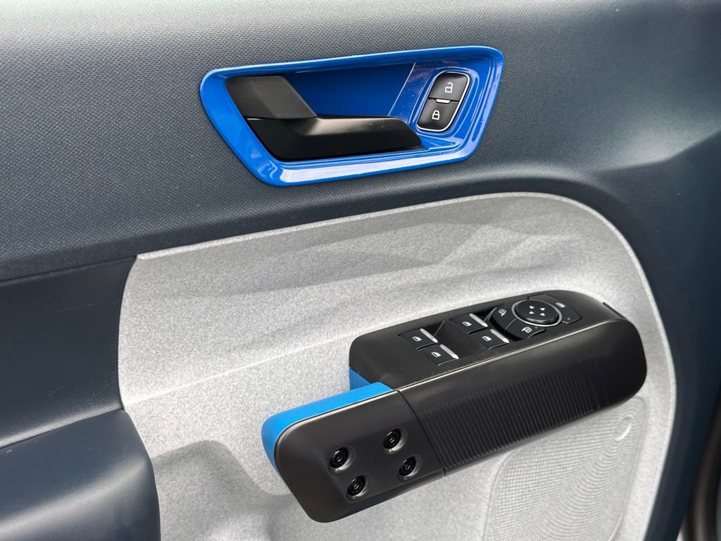 Used 2025 Ford Maverick XLT w/ XLT Luxury Package image 15