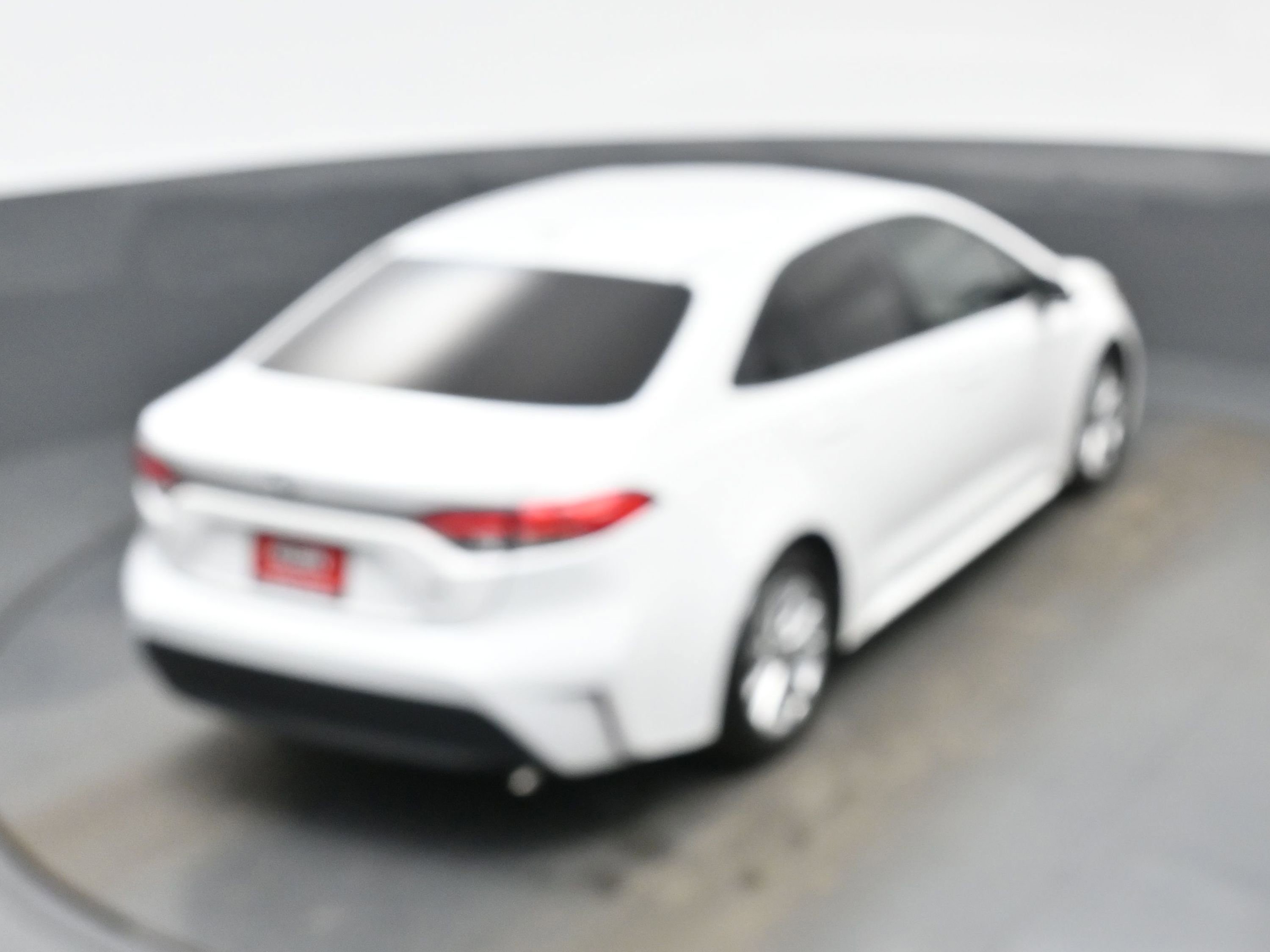 Used 2025 Toyota Corolla LE w/ LE Premium Package image 39