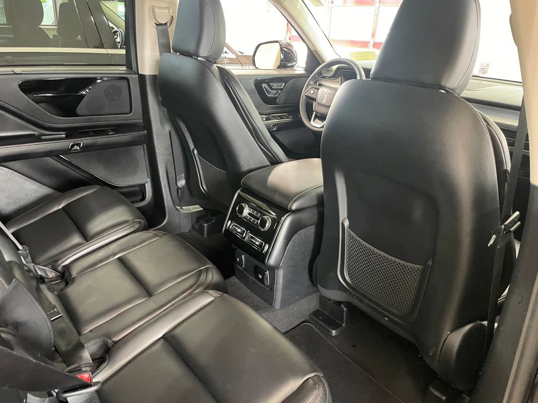 Used 2023 Lincoln Aviator AWD image 22