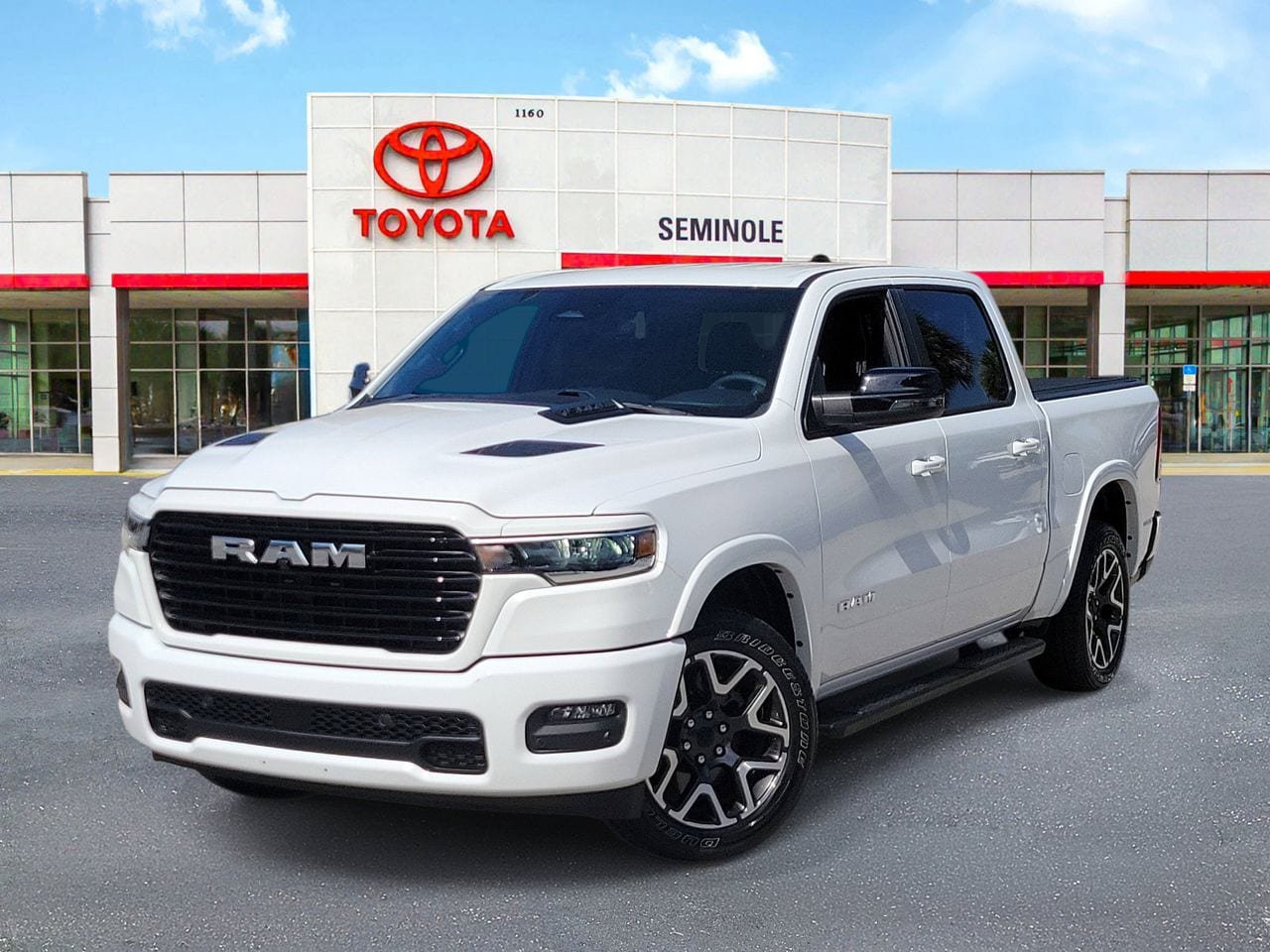Used 2025 RAM 1500 Laramie w/ Sport Appearance Package AWD/4WD image 1