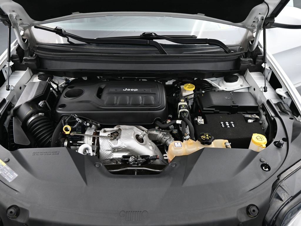 Used 2020 Jeep Cherokee High Altitude image 14