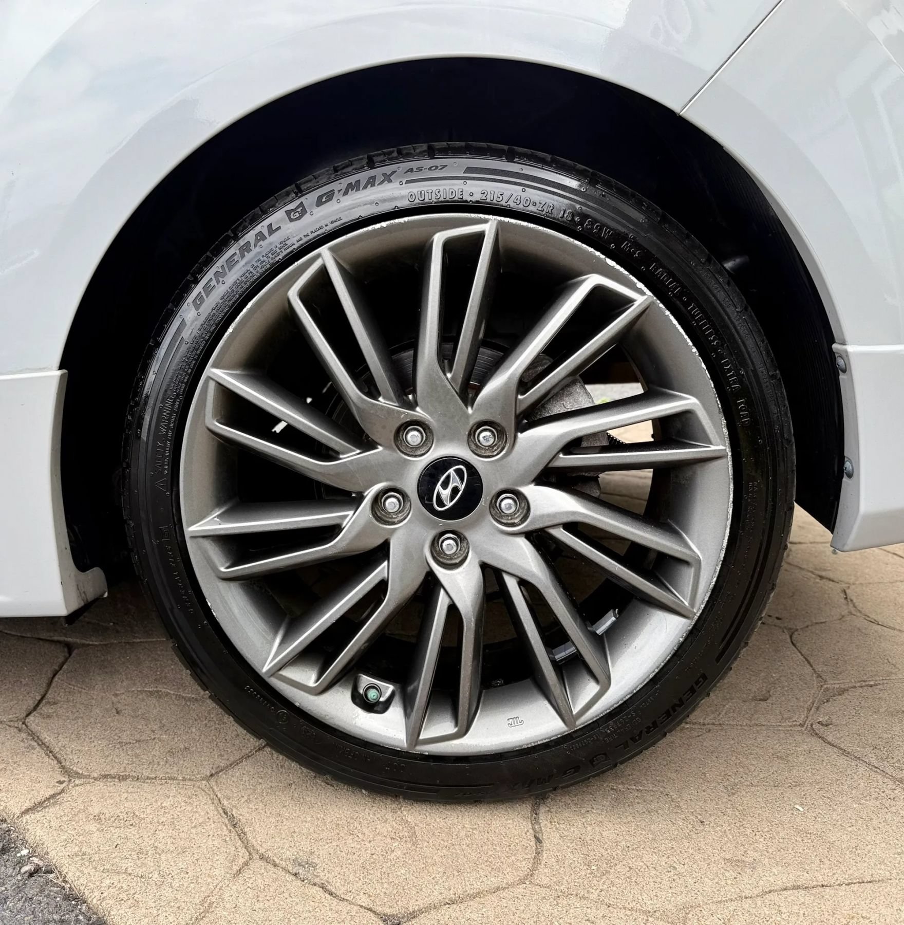 Used 2013 Hyundai Veloster RE:MIX Edition FWD image 38