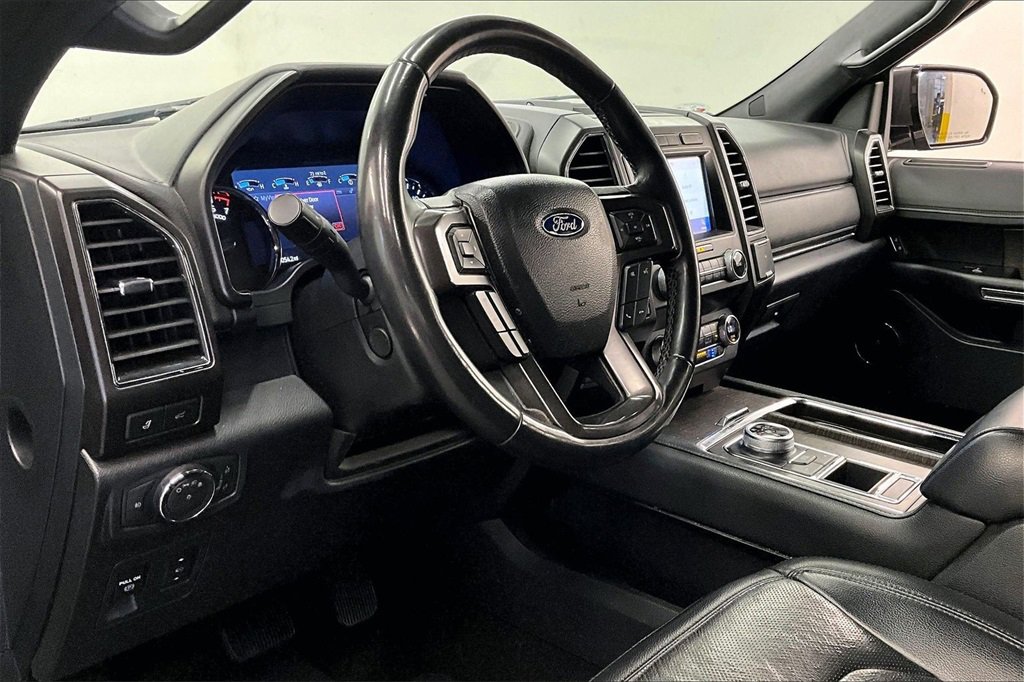 Used 2021 Ford Expedition Max Limited image 13