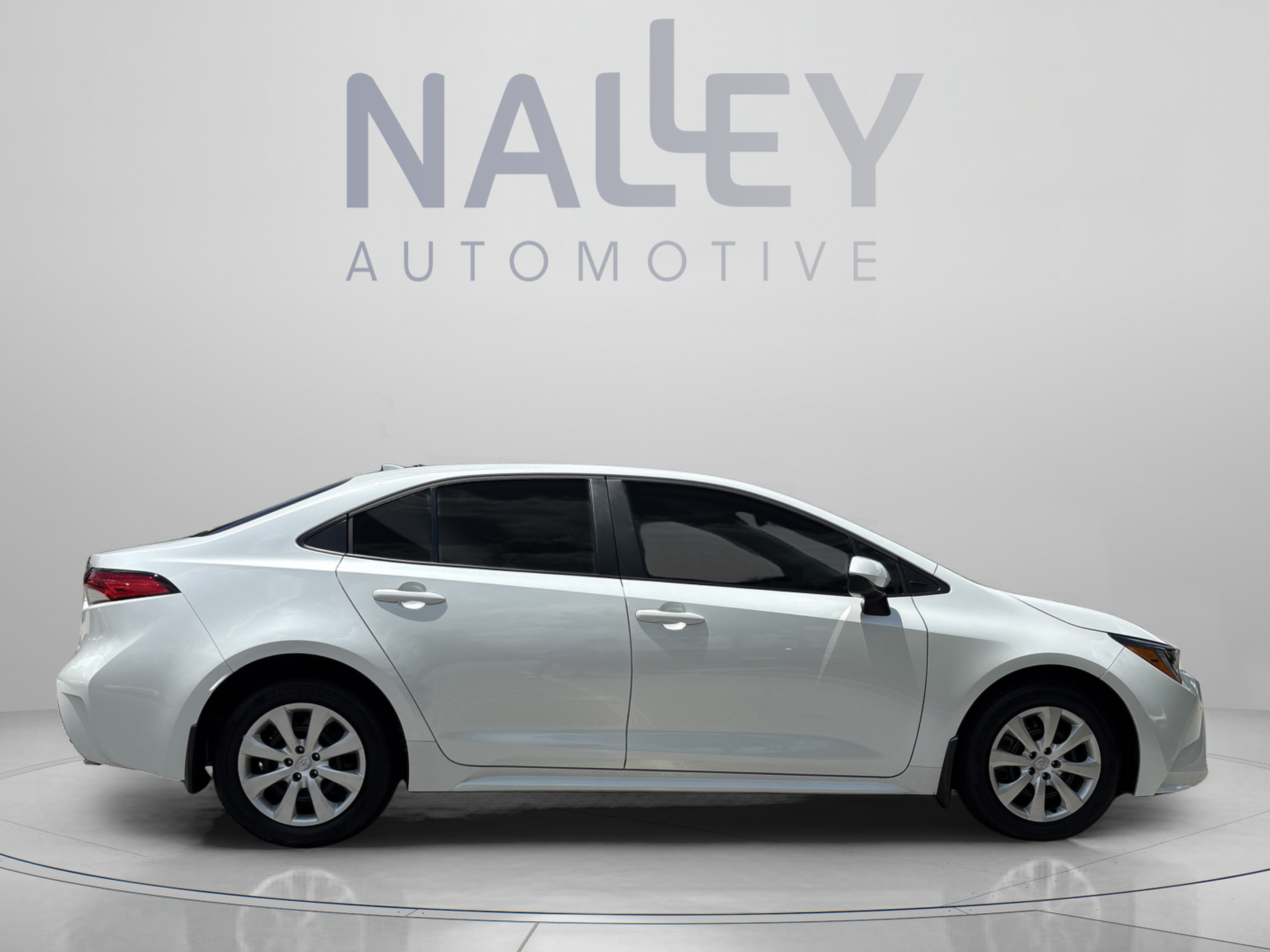 Used 2026 Toyota Corolla LE FWD image 6