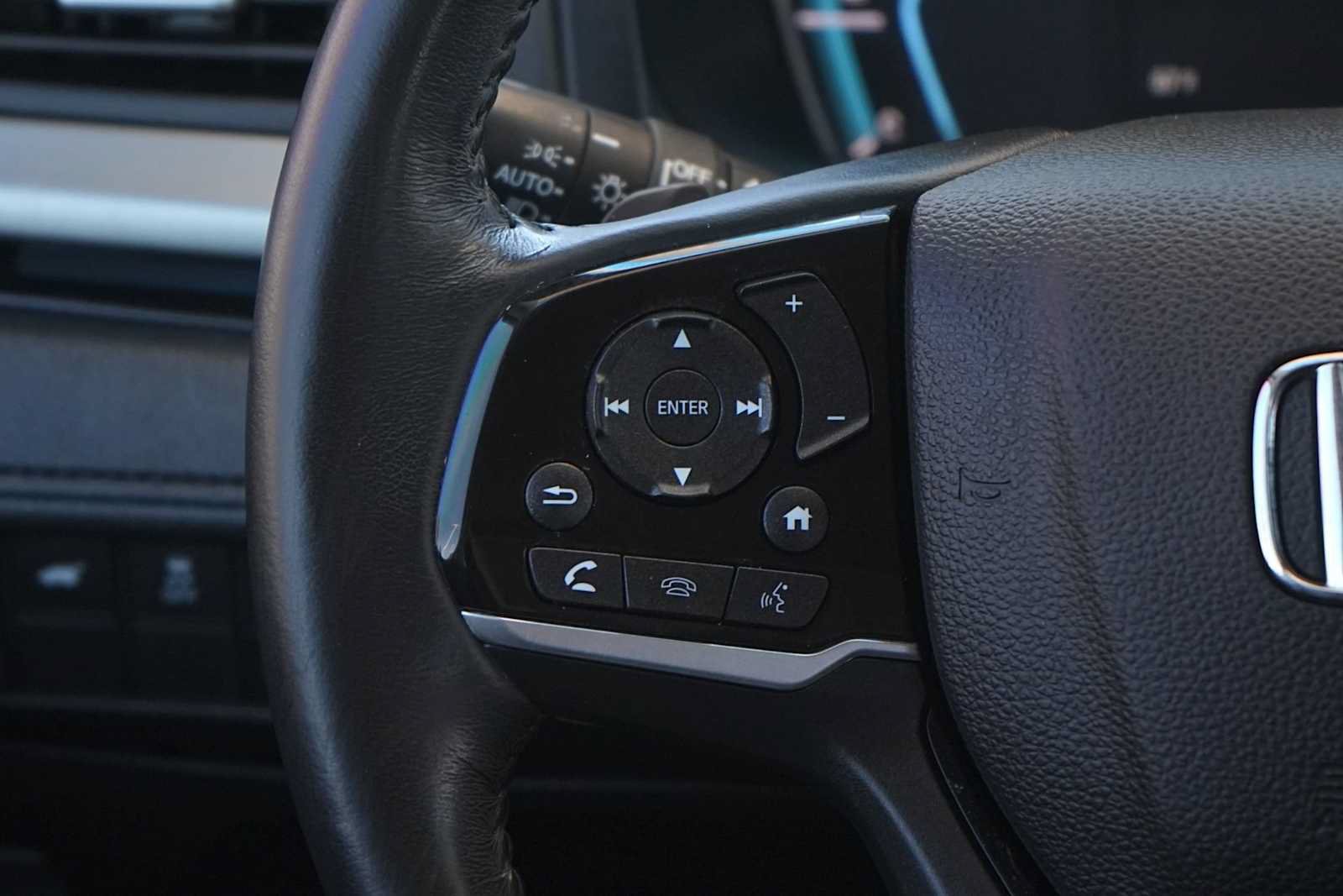 Used 2023 Honda Odyssey Touring image 17
