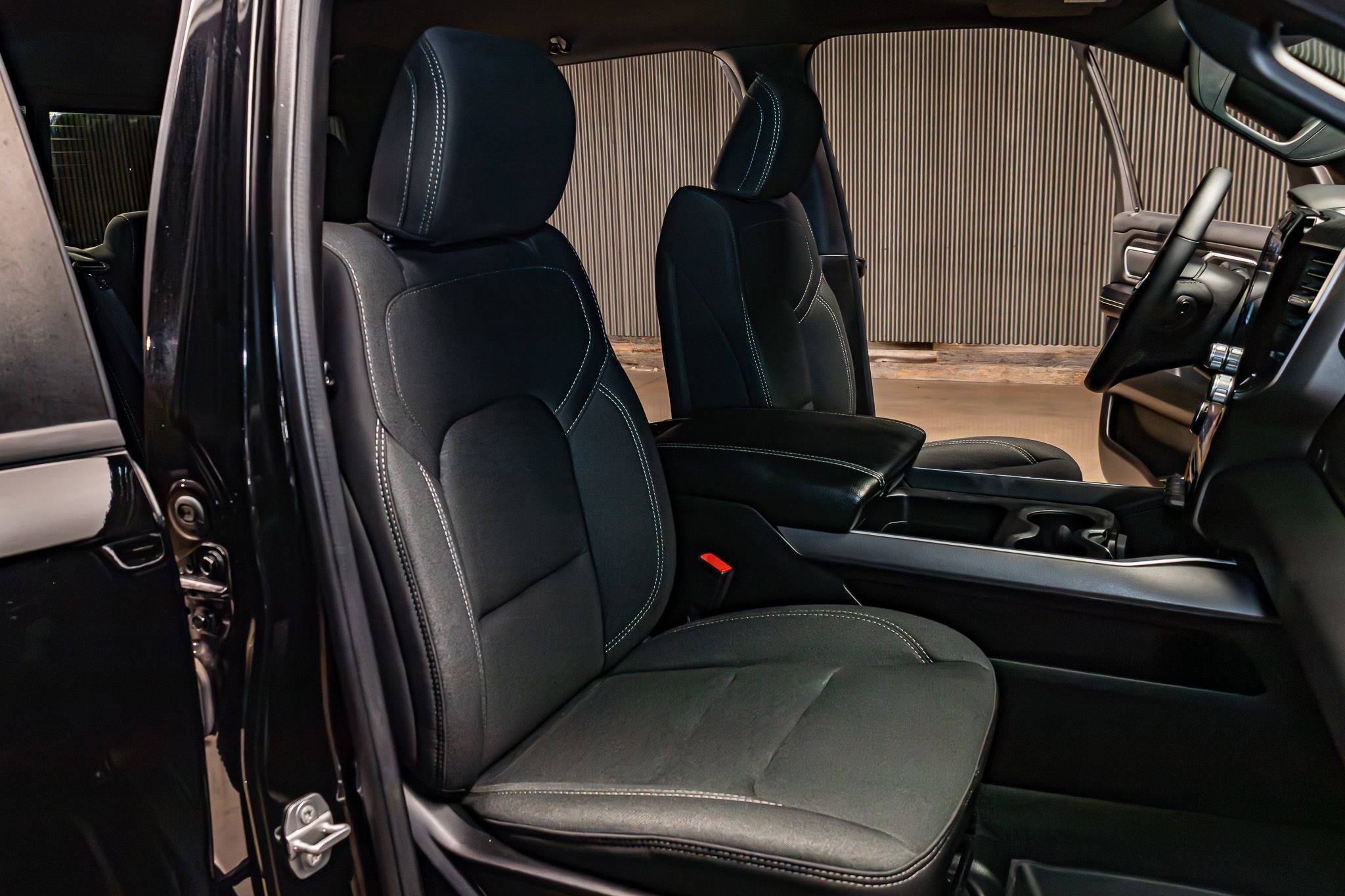 Used 2025 RAM 1500 Big Horn image 27