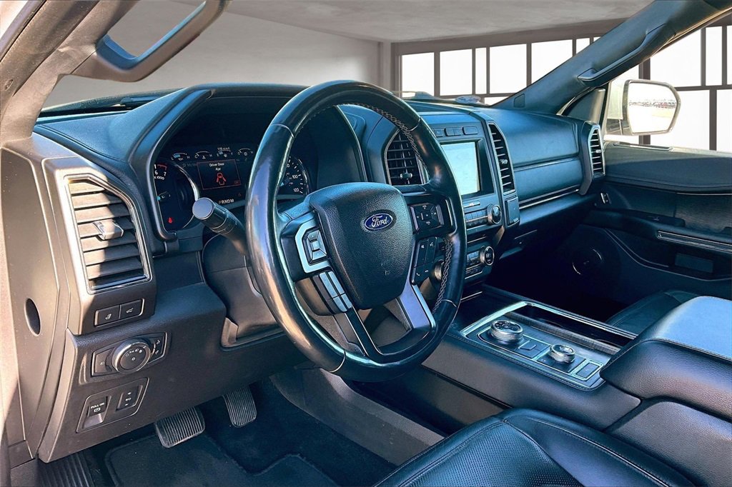 Used 2018 Ford Expedition Limited w/ Equipment Group 301A image 13