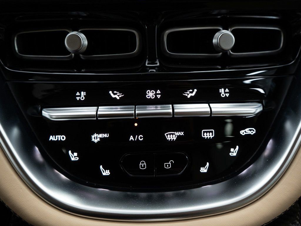 Used 2023 Aston Martin DBX 707 image 36