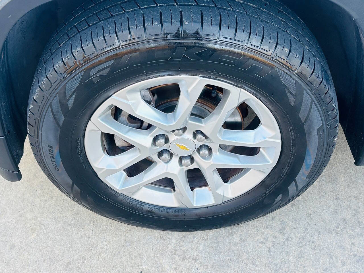 Used 2019 Chevrolet Traverse LT image 38