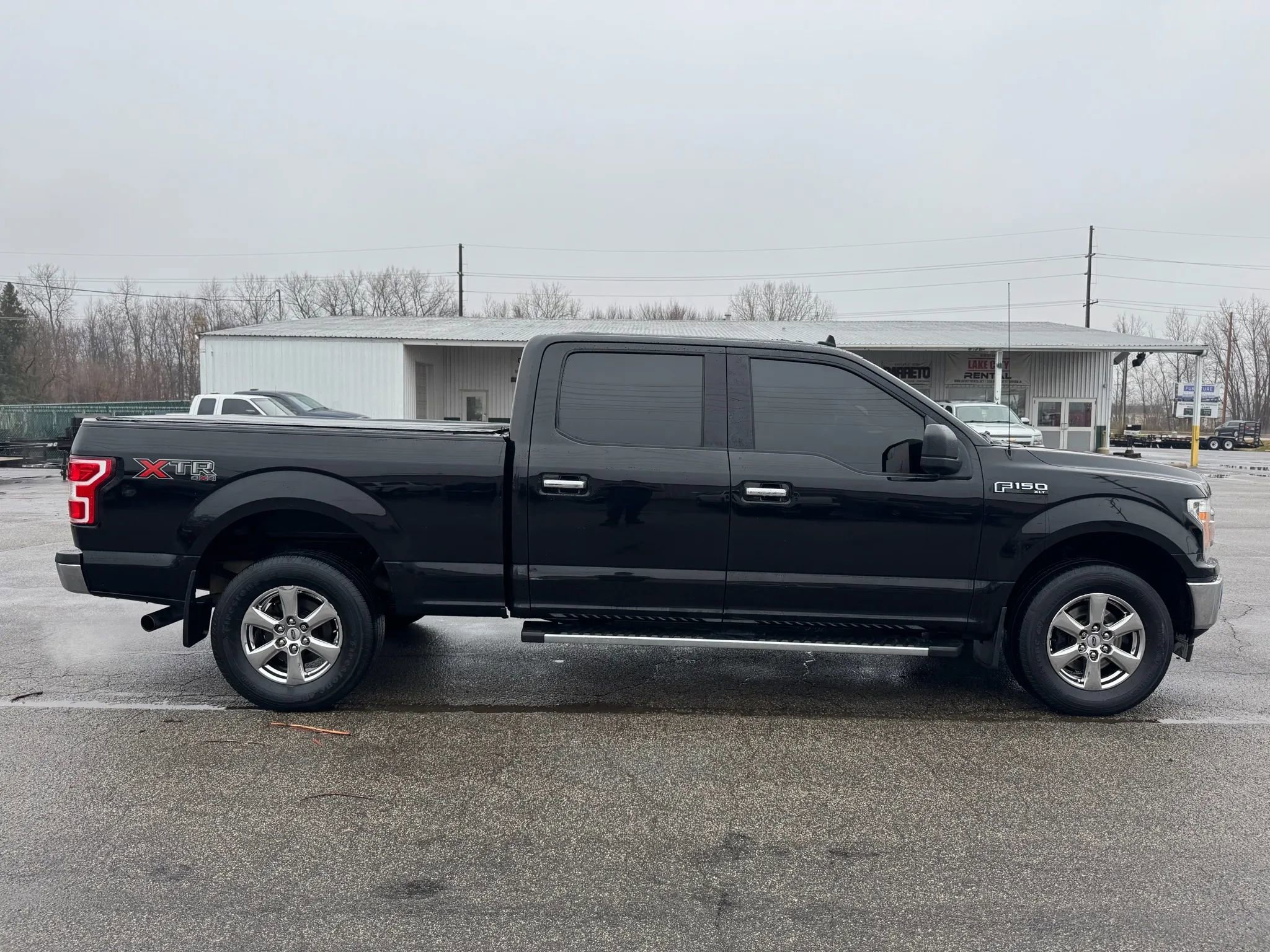 Used 2019 Ford F150 XLT w/ XTR Package image 4