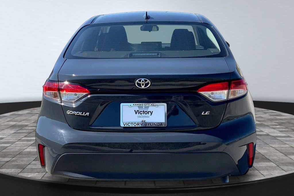 Used 2025 Toyota Corolla LE FWD image 6
