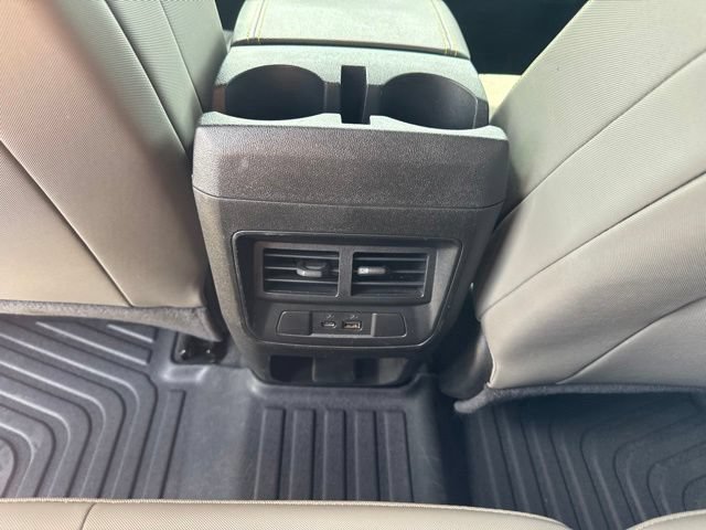 Used 2024 Chevrolet Colorado ZR2 w/ Technology Package AWD/4WD image 11