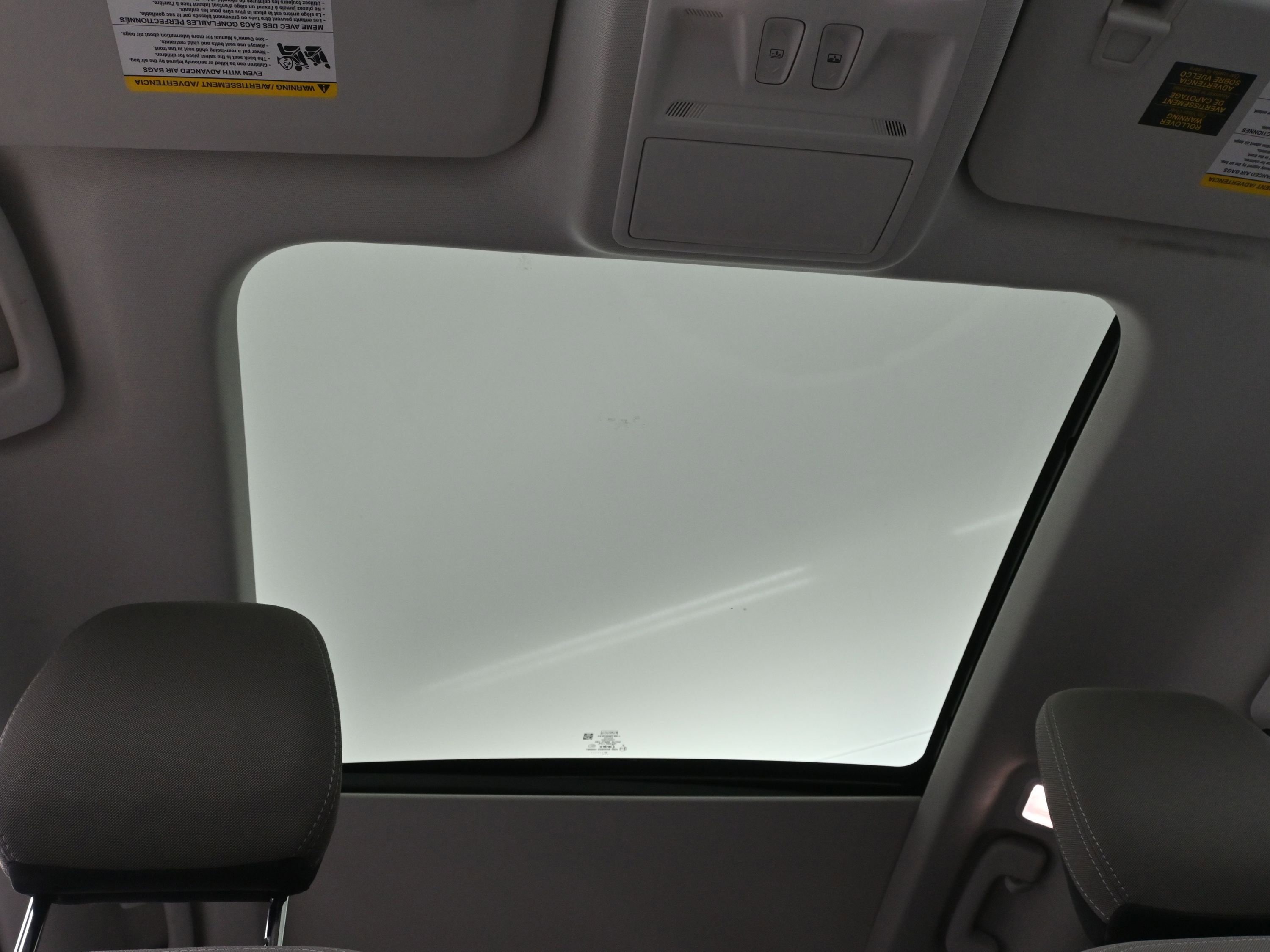 Used 2022 Ford Escape SE w/ SE Sport Appearance Package image 27