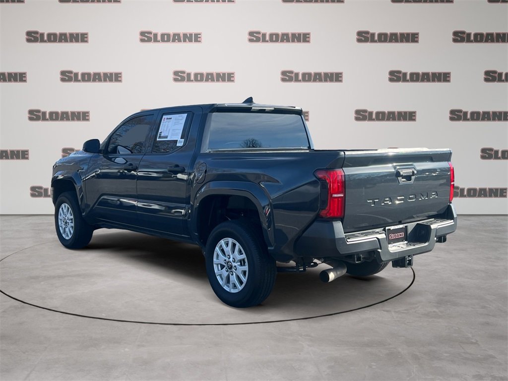 Used 2025 Toyota Tacoma SR image 3