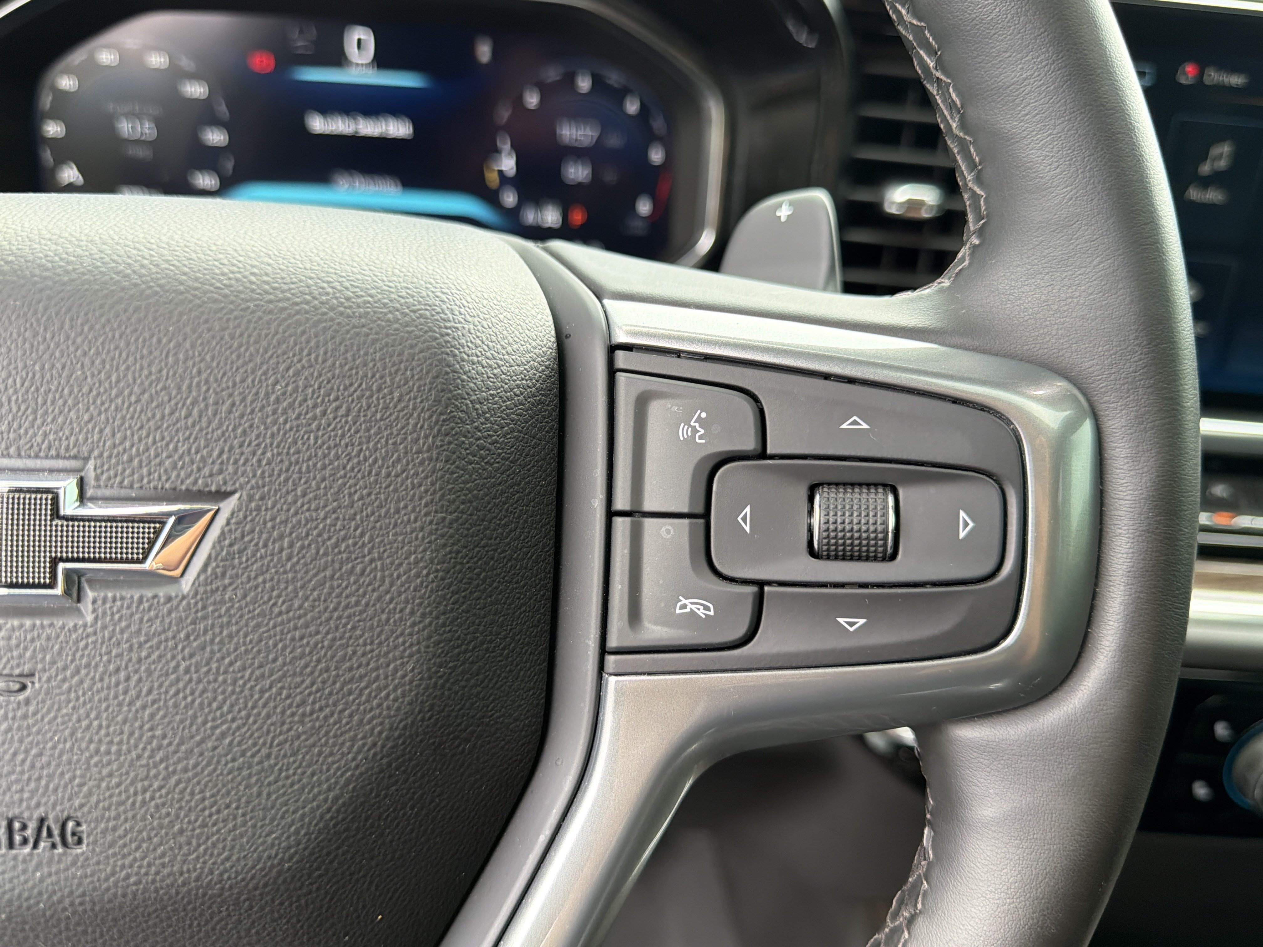 Used 2026 Chevrolet Silverado 1500 RST w/ Dark Appearance Package AWD/4WD image 34