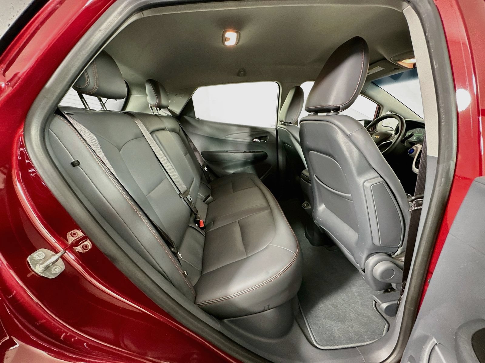 Used 2017 Chevrolet Bolt Premier w/ Driver Confidence II Package FWD image 25