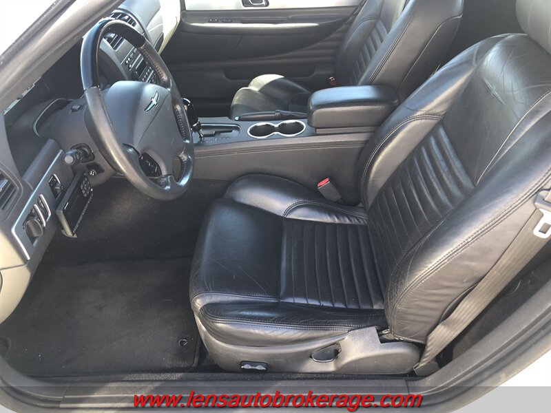 Used 2002 Ford Thunderbird RWD image 11
