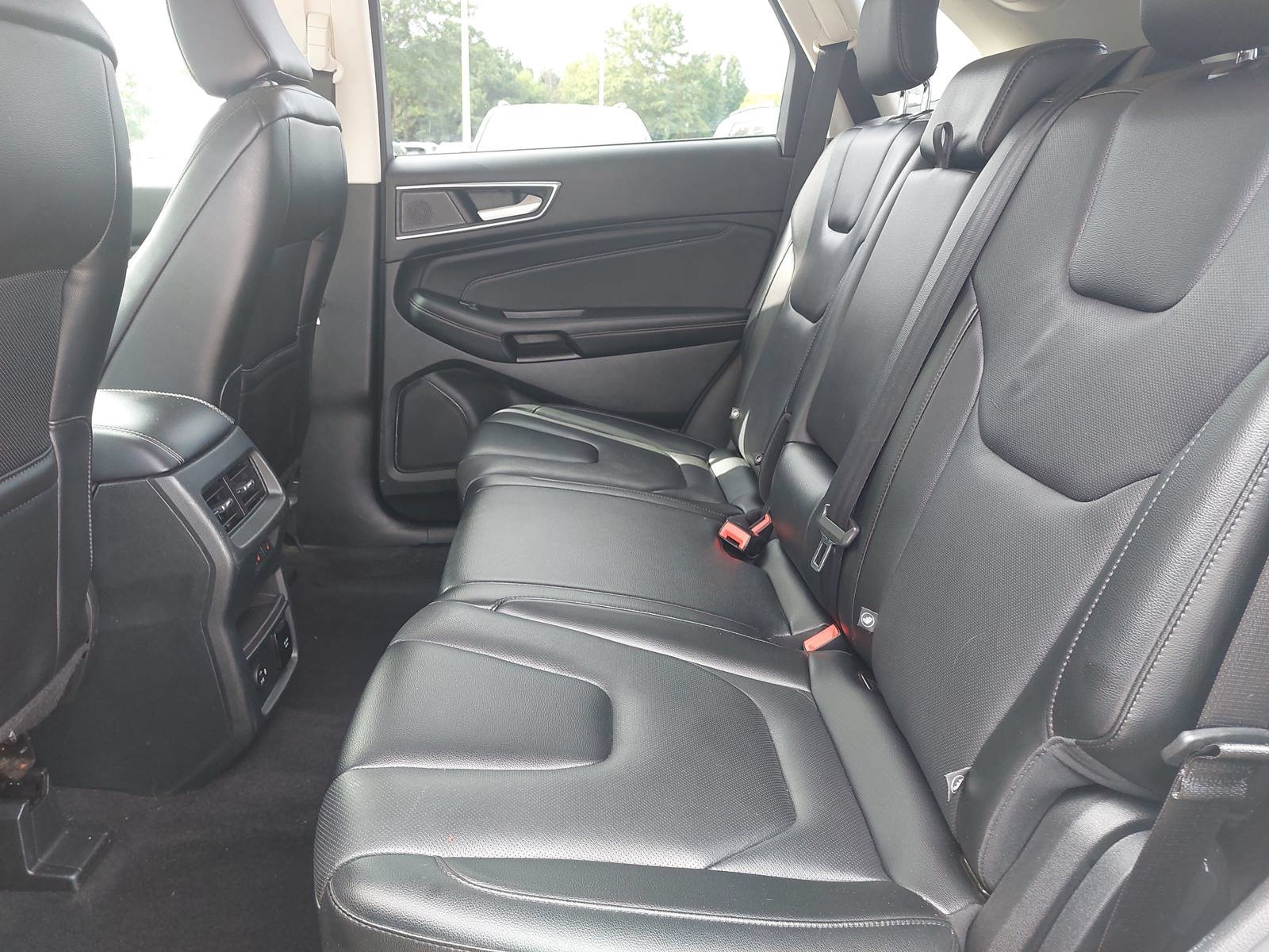 Used 2022 Ford Edge Titanium w/ Equipment Group 301A AWD/4WD image 13