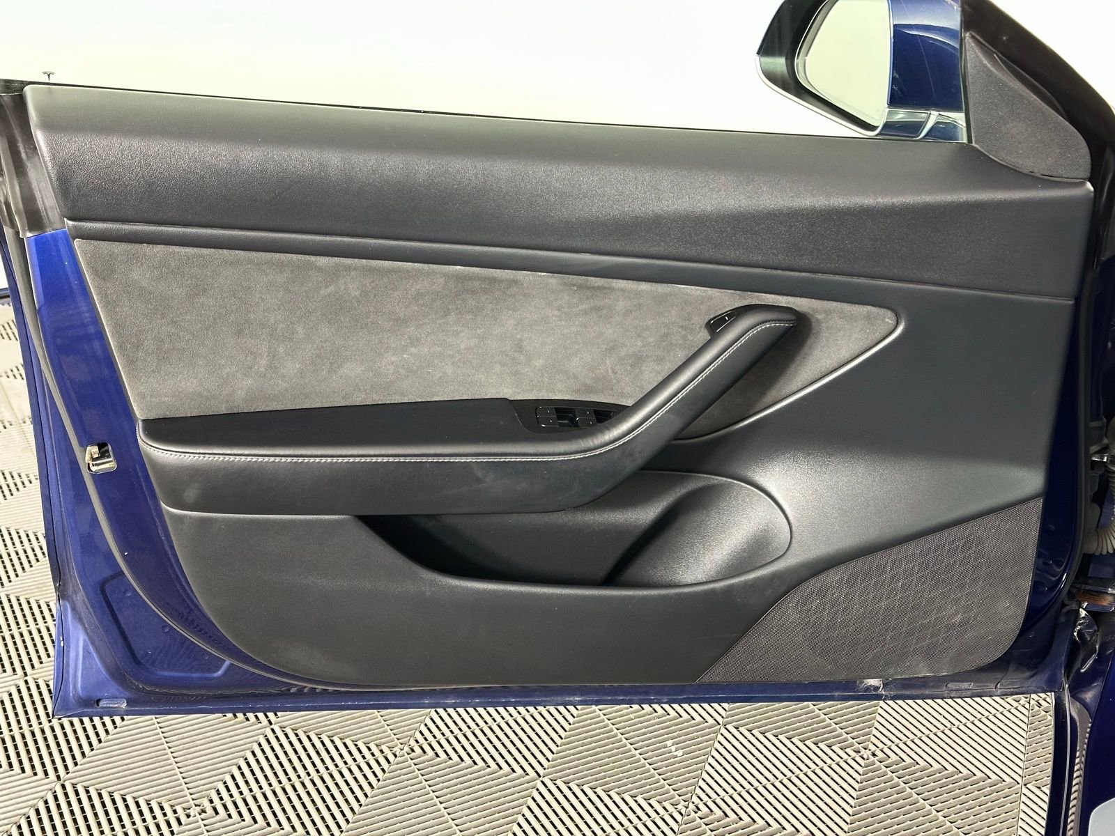 Used 2019 Tesla Model 3 Standard Range Plus RWD image 39