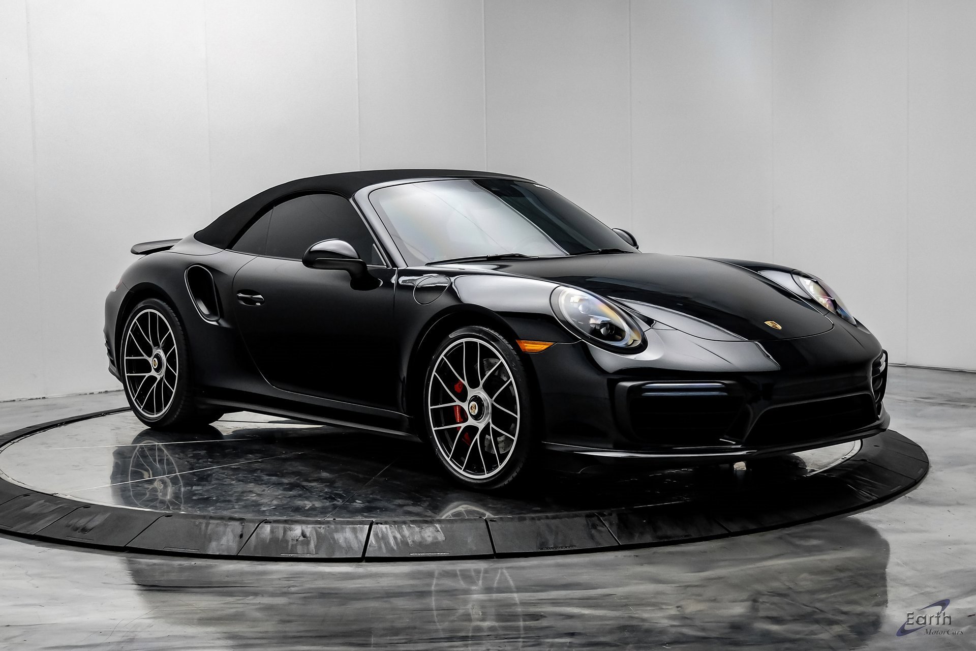 Used 2019 Porsche 911 Turbo image 27