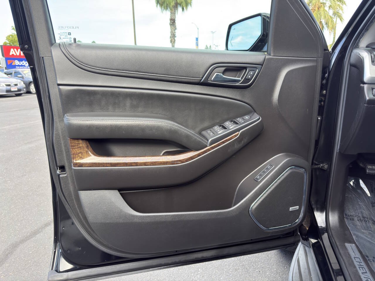Used 2015 Chevrolet Tahoe LT RWD image 9