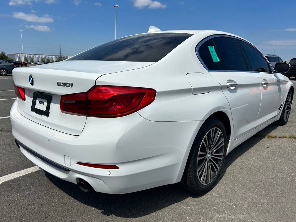 Used 2018 BMW 530i RWD image 3