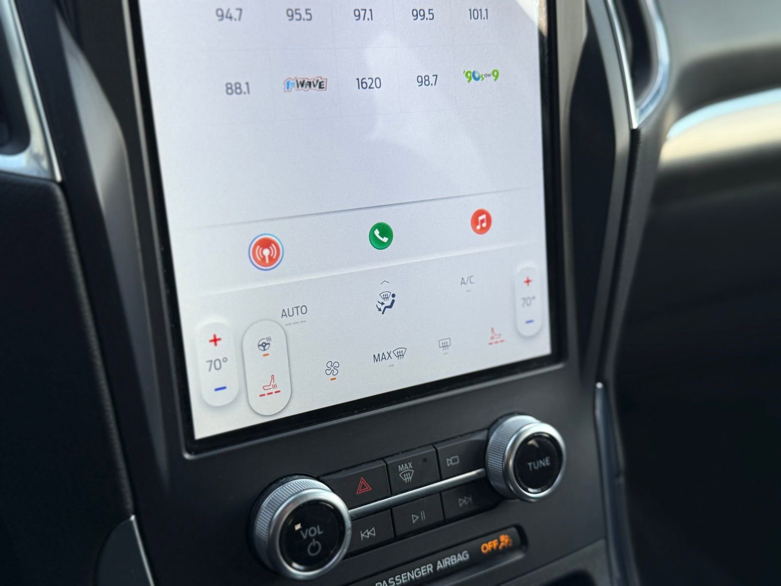 Used 2022 Ford Edge Titanium image 24