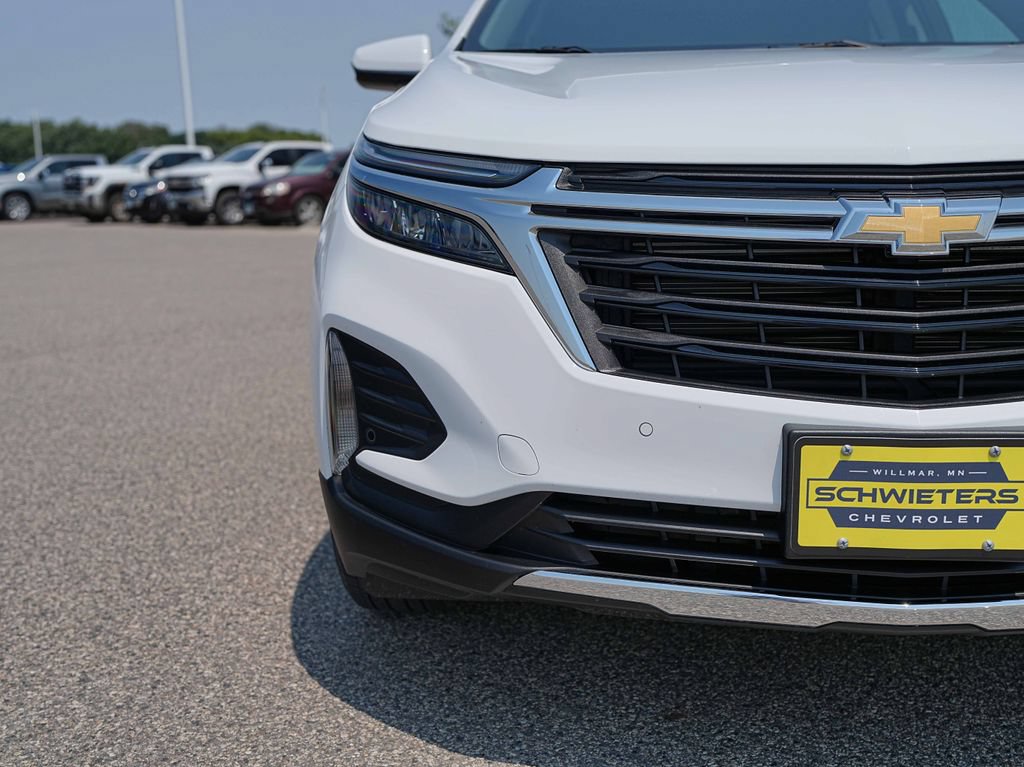 Used 2024 Chevrolet Equinox LT AWD/4WD image 3