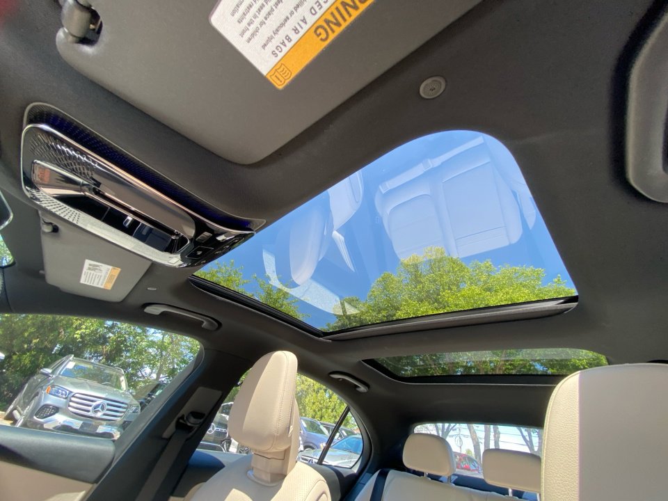 Certified 2026 Mercedes-Benz C 300 4MATIC Sedan image 21