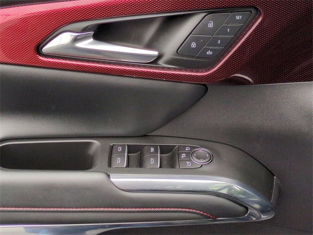 Certified 2025 Chevrolet Traverse RS image 25