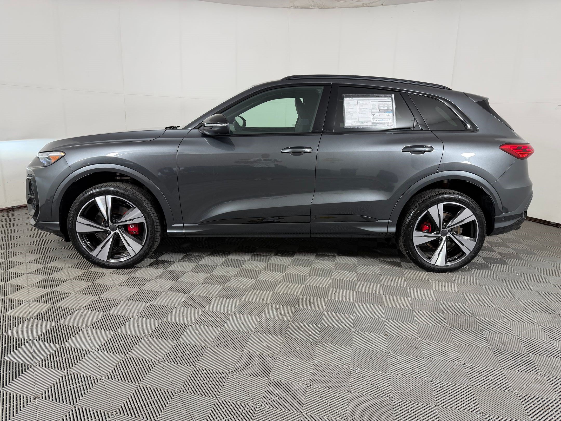 New 2026 Audi SQ5 Premium Plus AWD/4WD image 2