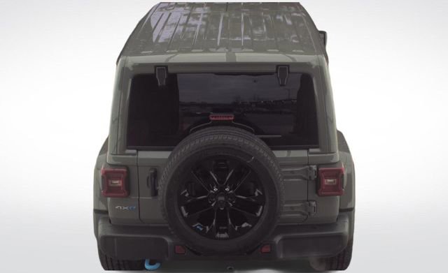 Used 2023 Jeep Wrangler Unlimited Sahara w/ Cold Weather Group AWD/4WD image 11