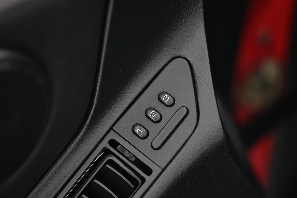 Used 1994 Porsche 928 GTS RWD image 25