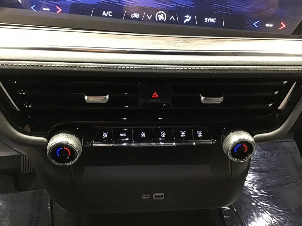 New 2026 Chevrolet Tahoe LS image 21