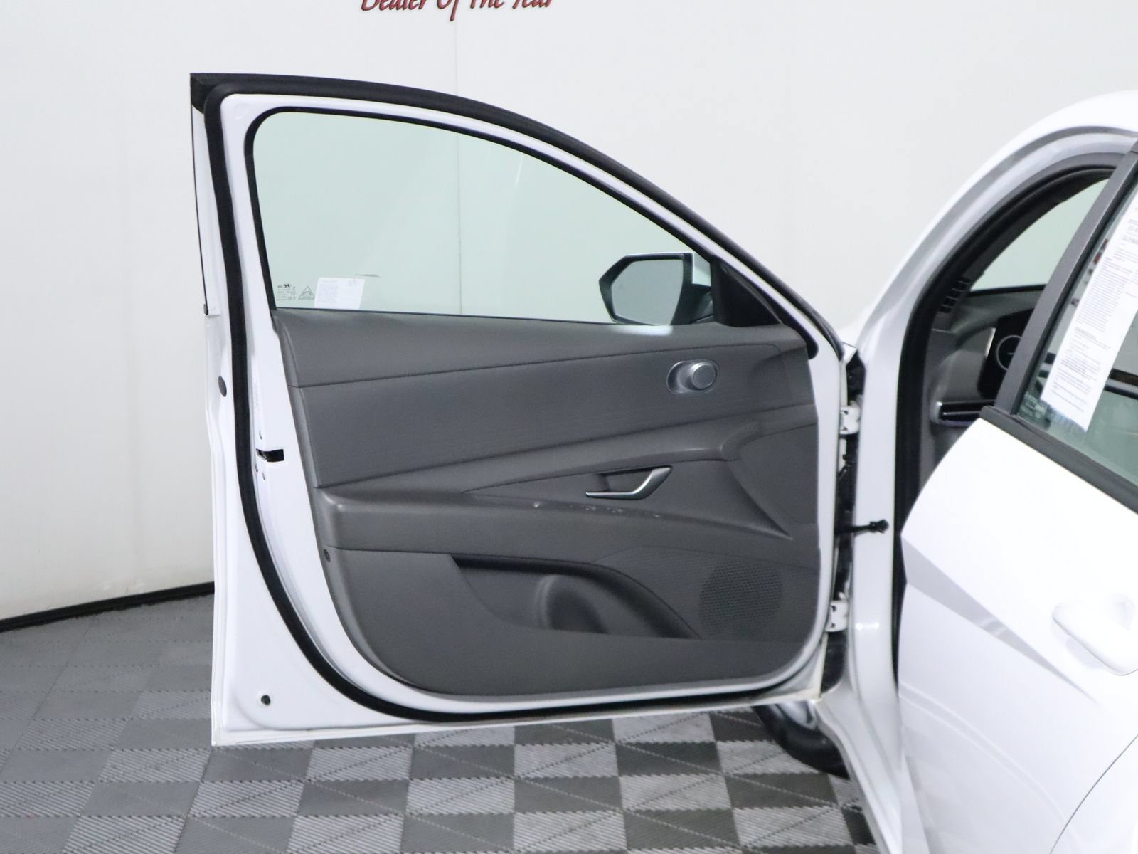 Used 2024 Hyundai Elantra SEL FWD image 18