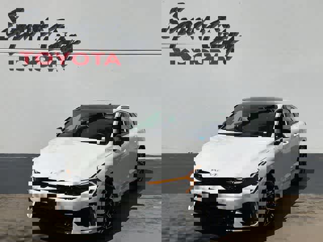 Used 2025 Kia K5 GT-Line w/ GT-Line Premium Package image 1