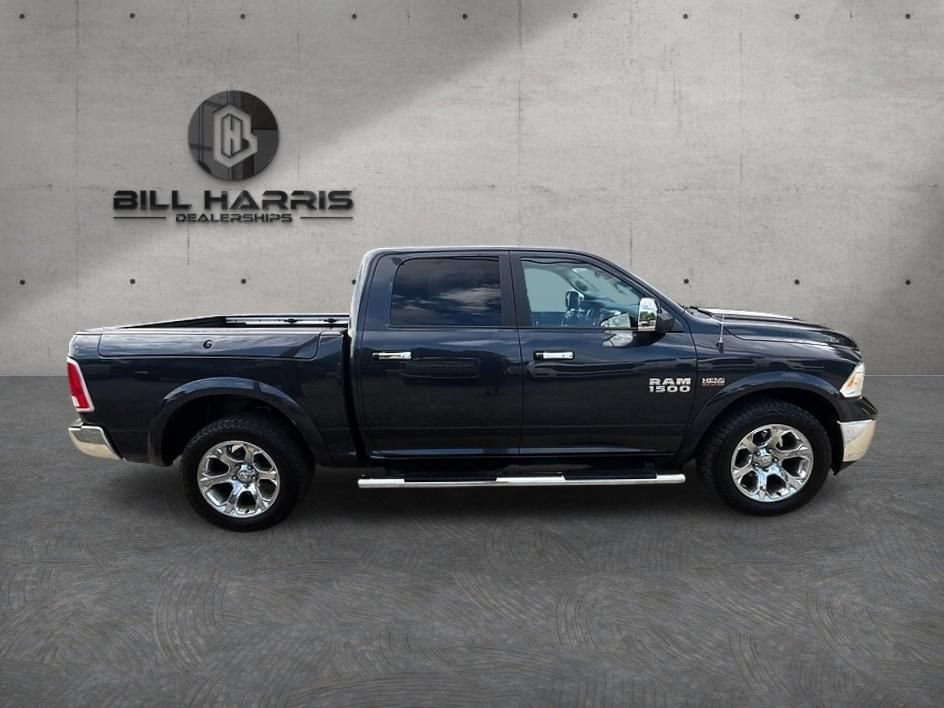 Used 2016 RAM 1500 Laramie w/ Convenience Group AWD/4WD image 5