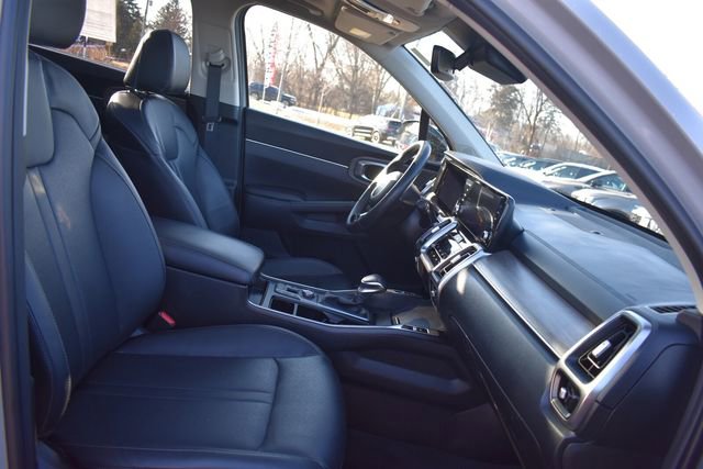 Certified 2023 Kia Sorento X-Line EX image 16