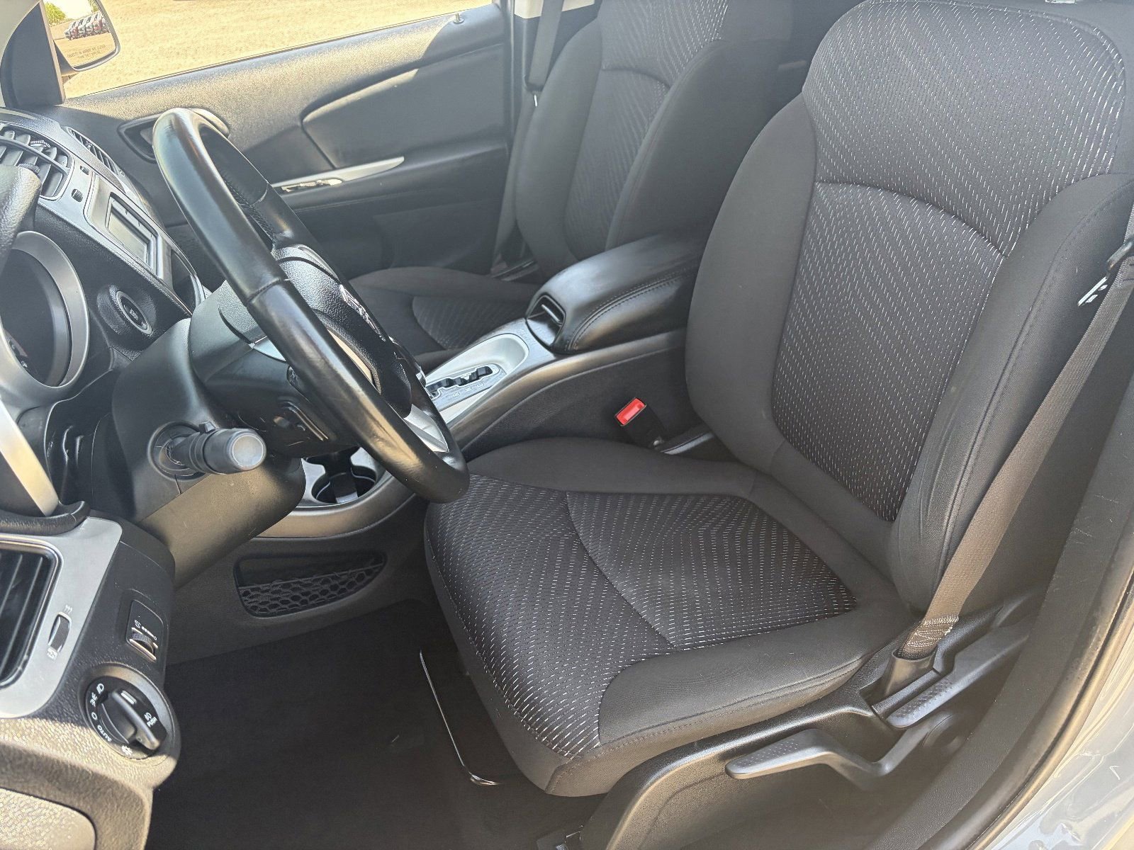 Used 2019 Dodge Journey SE w/ Connectivity Group image 21