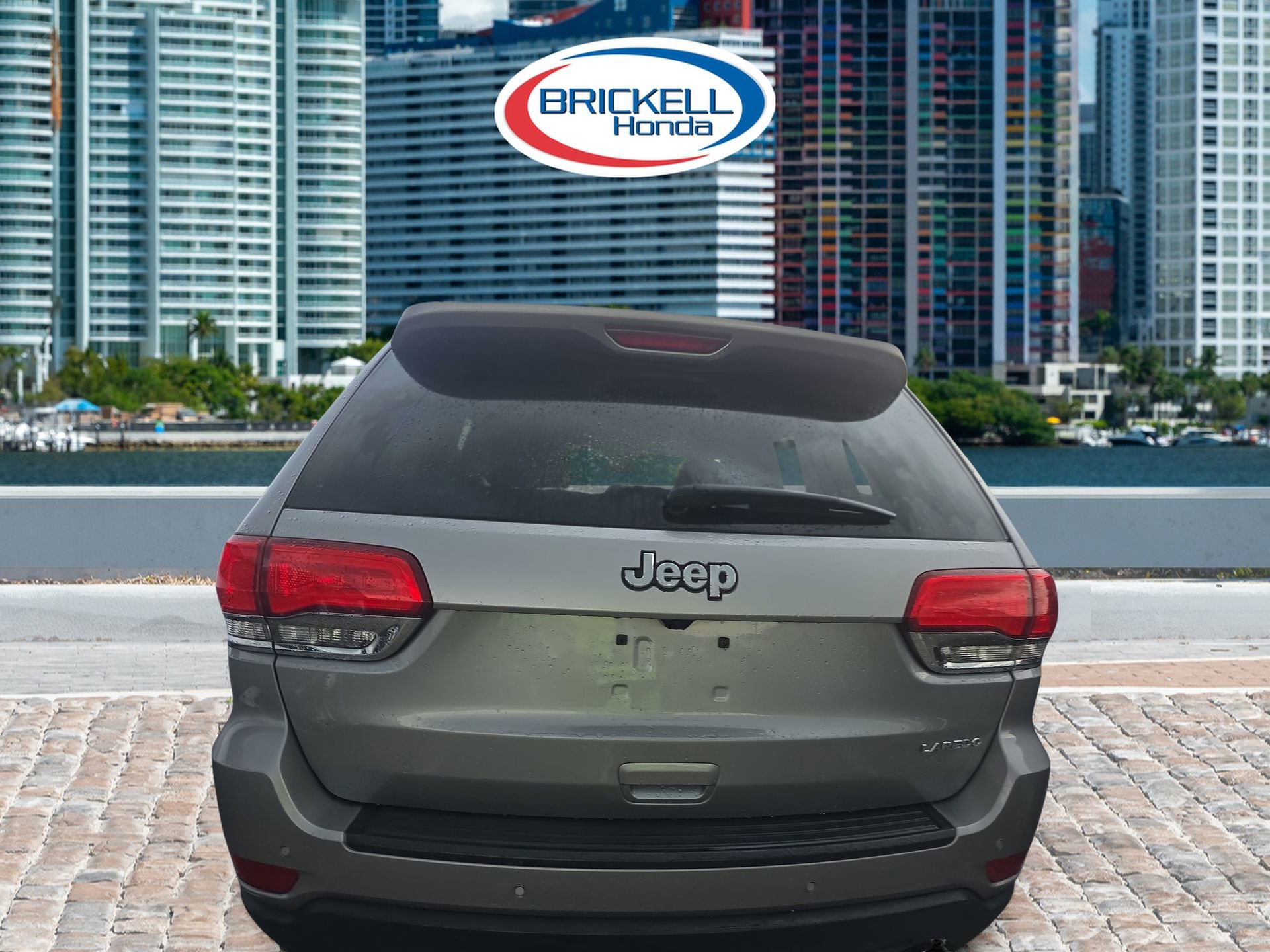 Used 2019 Jeep Grand Cherokee Laredo image 7