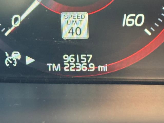 Used 2018 Volvo XC90 T6 Momentum w/ Convenience Package image 32