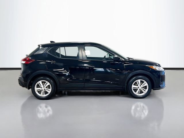 Used 2022 Nissan Kicks S FWD image 8