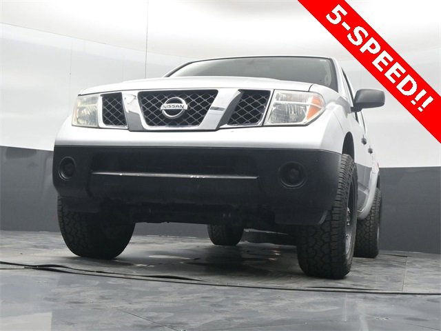 Used 2012 Nissan Frontier S image 40