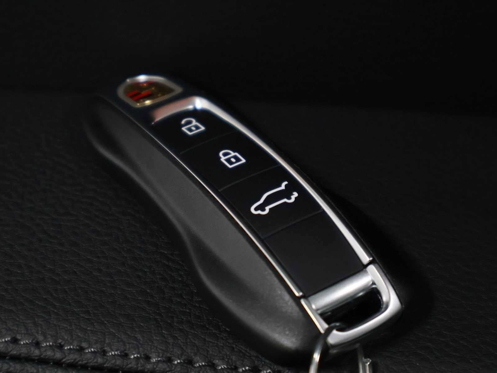 New 2026 Porsche Cayenne AWD/4WD image 41