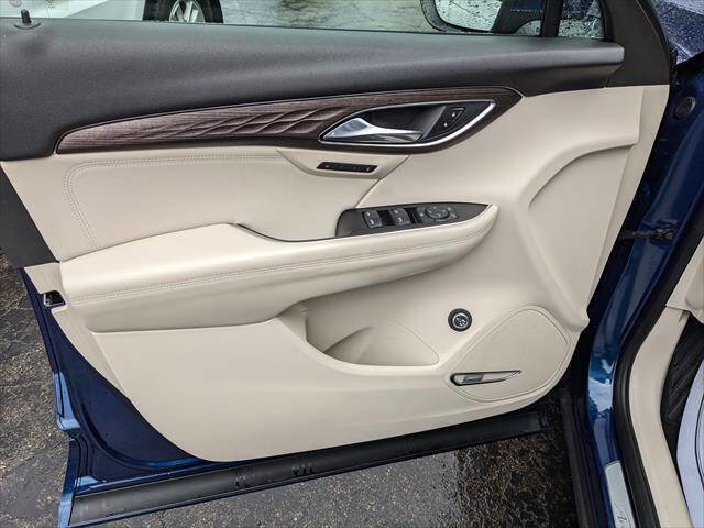 Used 2023 Buick Envision Avenir AWD/4WD image 11