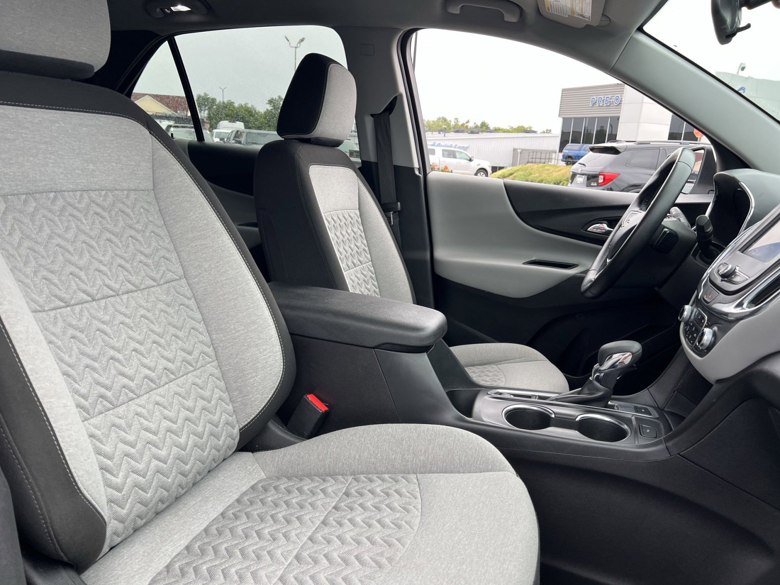 Used 2024 Chevrolet Equinox LT image 25