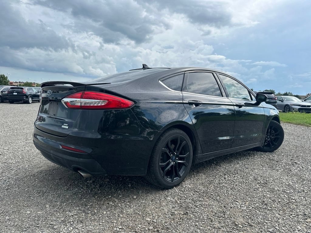 Used 2019 Ford Fusion SE w/ Equipment Group 151A FWD image 8