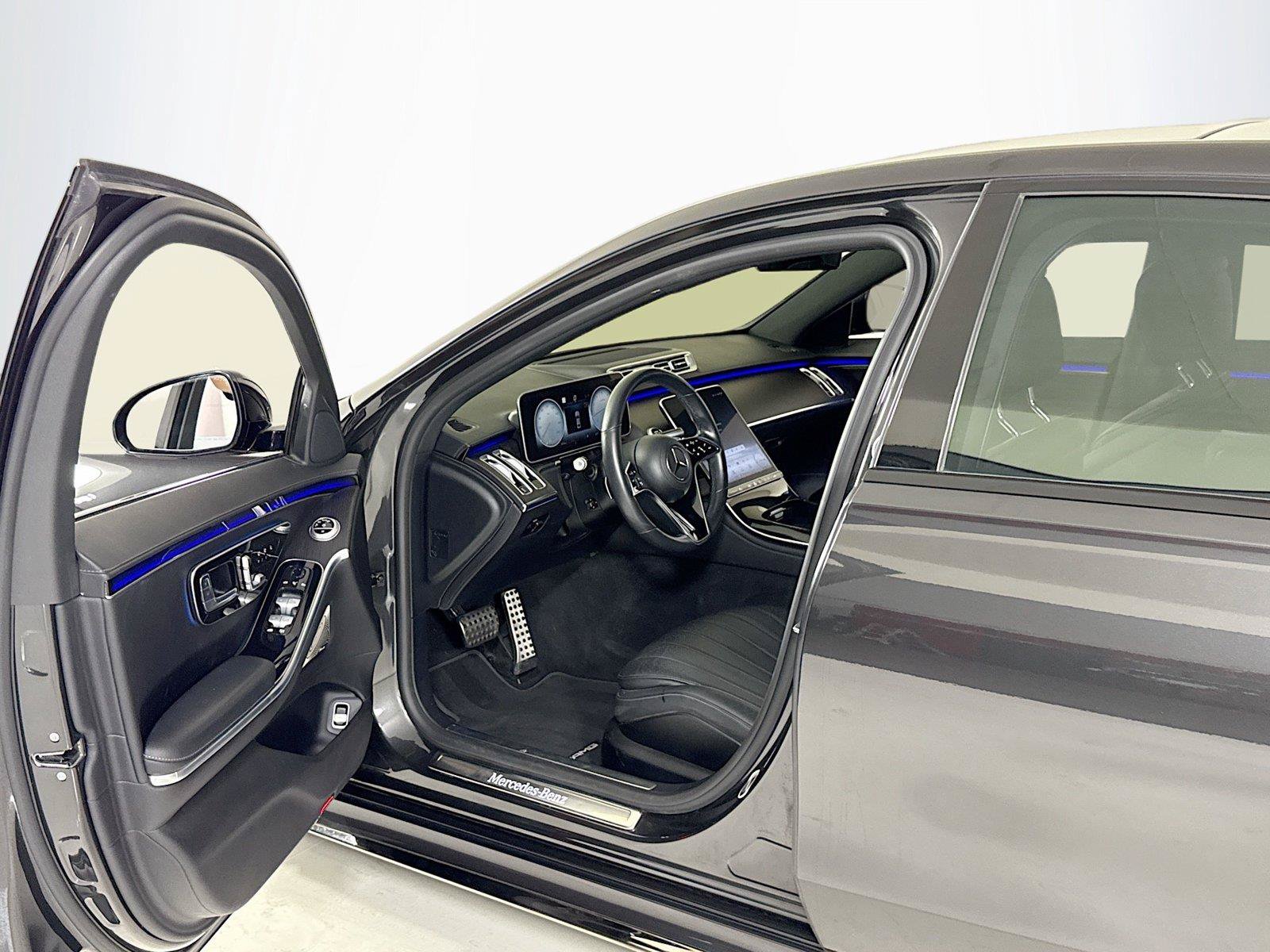Used 2023 Mercedes-Benz S 500 4MATIC image 11